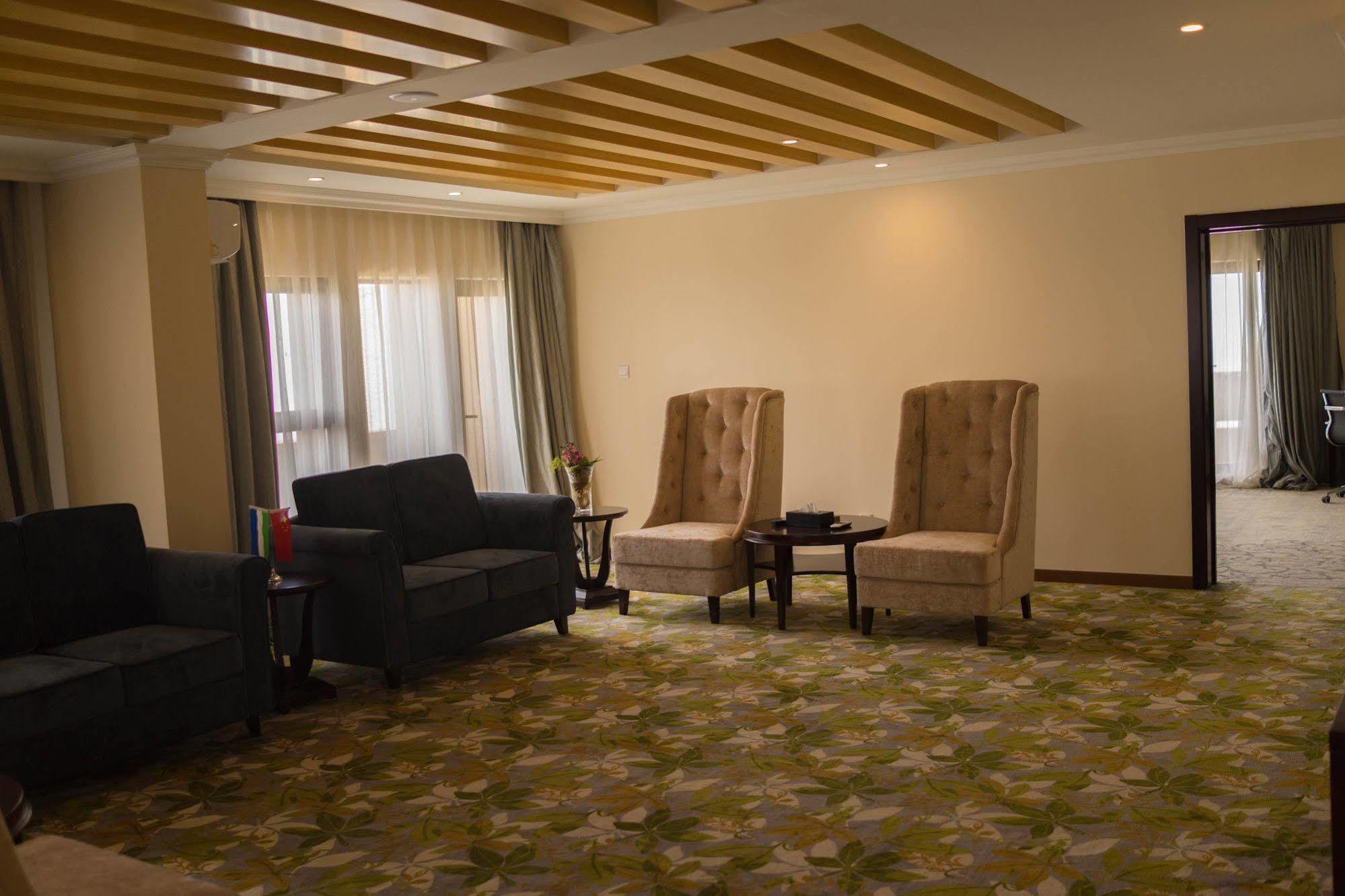 Bintumani Hotel Freetown Exterior foto